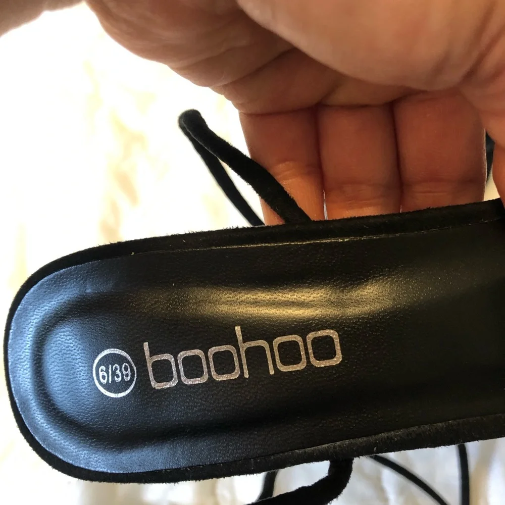 Boohoo tie leg